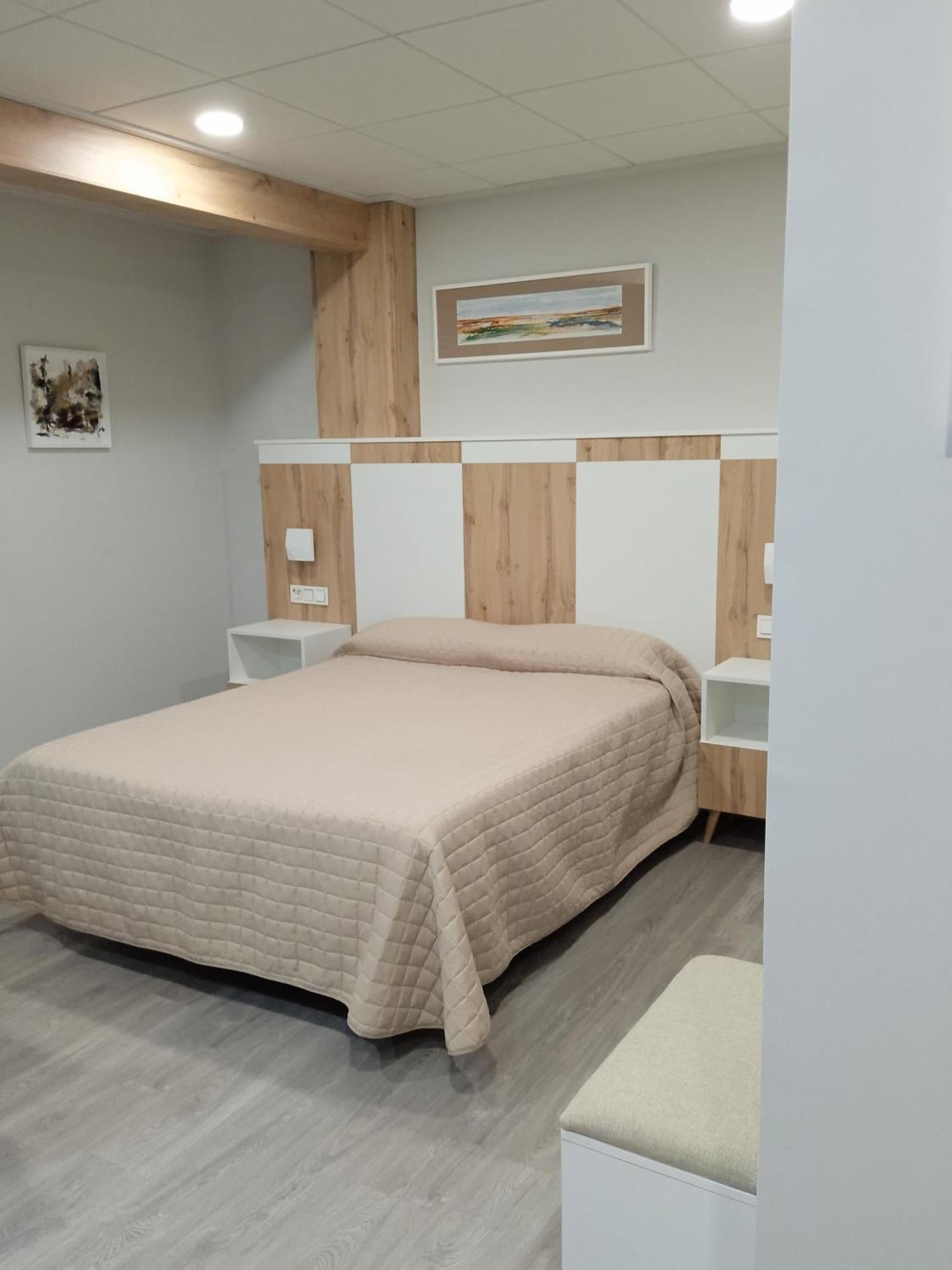 Hostal La Morenica Villena Ngoại thất bức ảnh