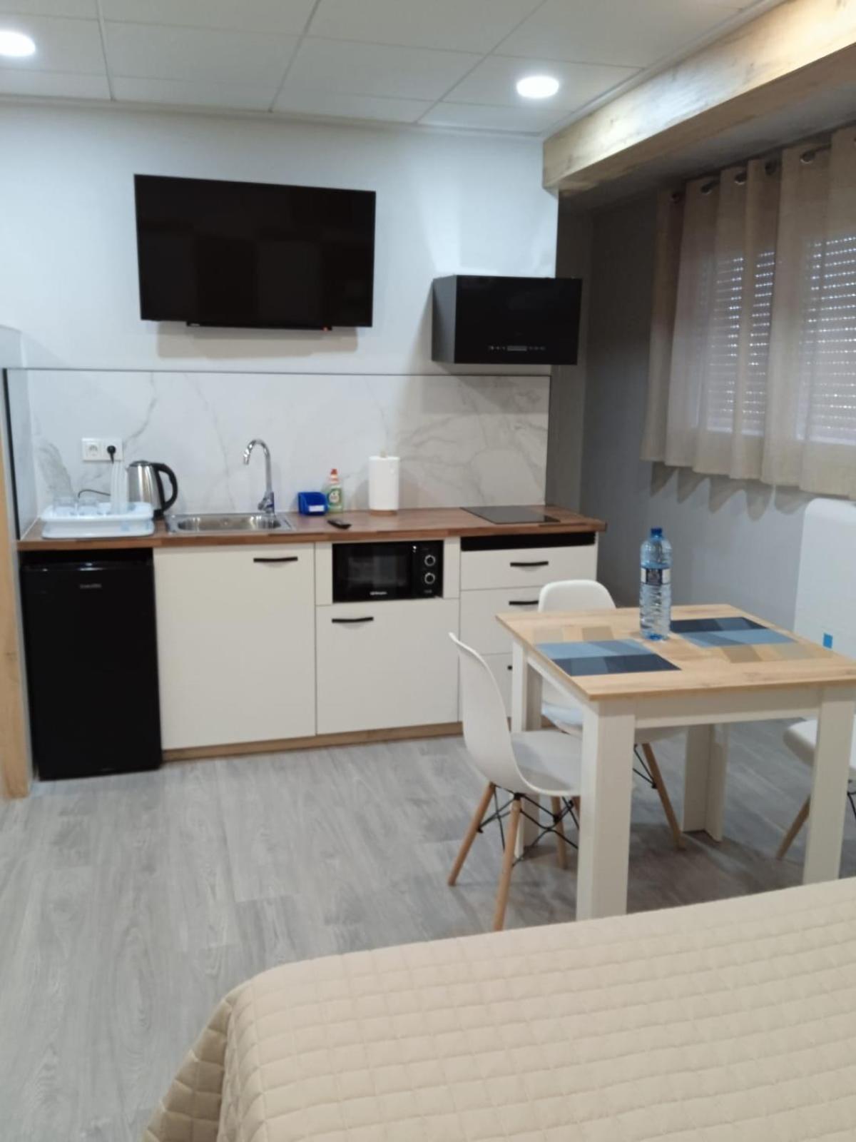 Hostal La Morenica Villena Ngoại thất bức ảnh